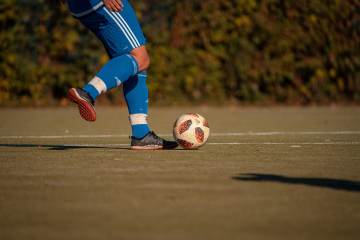 FIFA成立商业子公司，吸引投资！欧足联反对，考虑抵制世界杯！（配图示意）